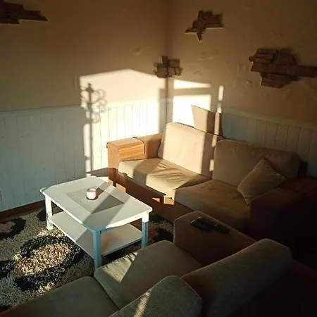 Meego Saunamaja Homestay *